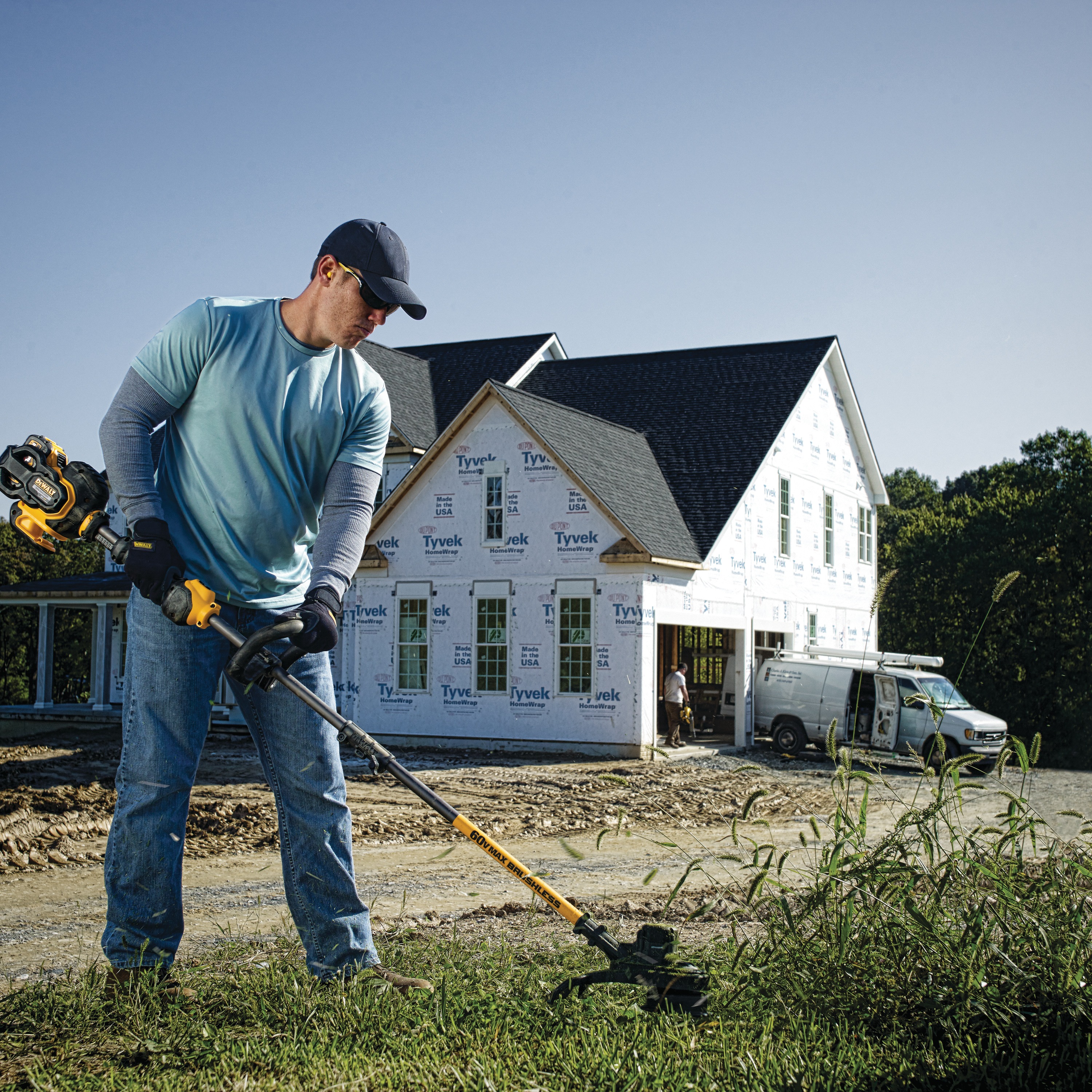 dewalt 60v trimmer canada