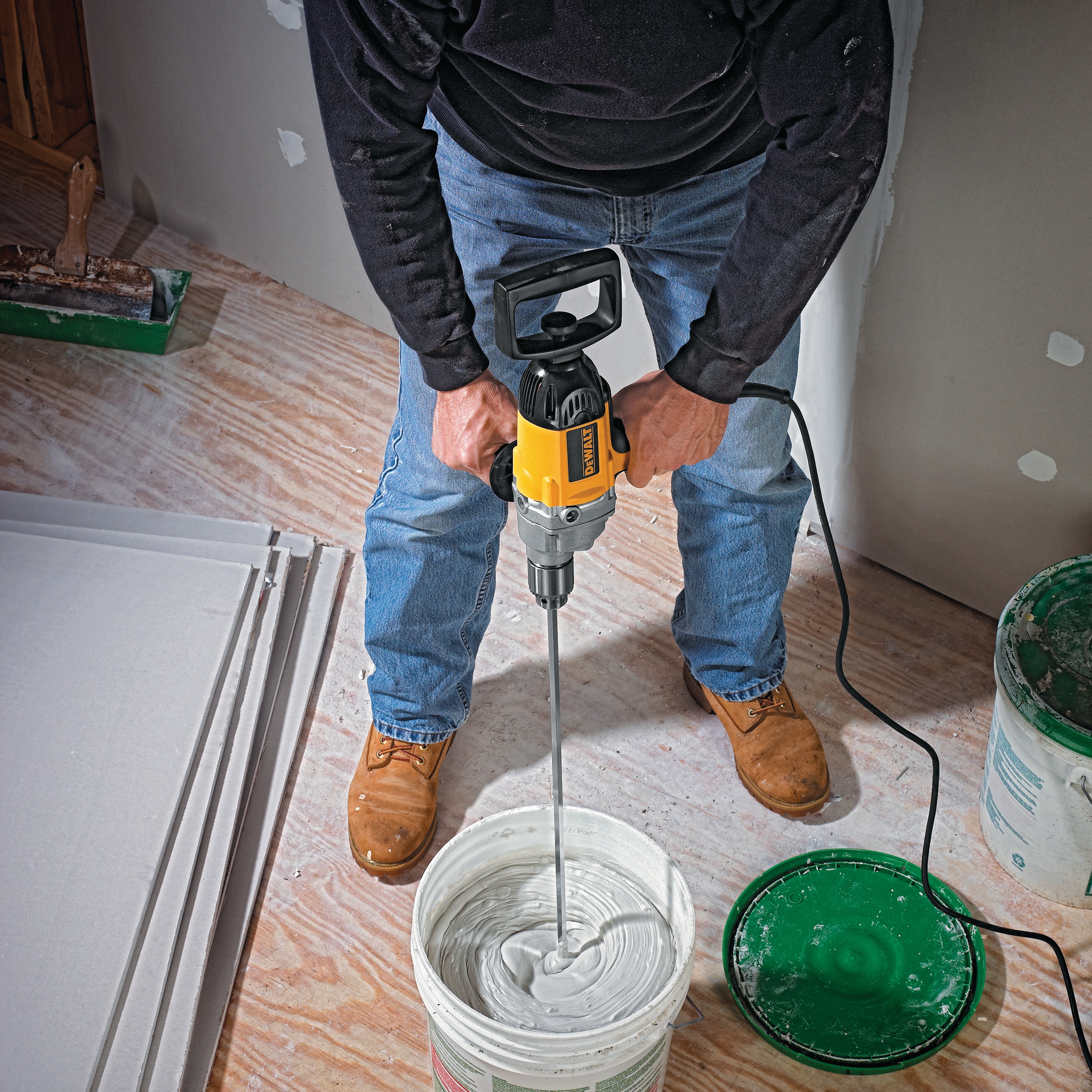 1/2" (13mm) Spade Handle Drill DW130V DEWALT