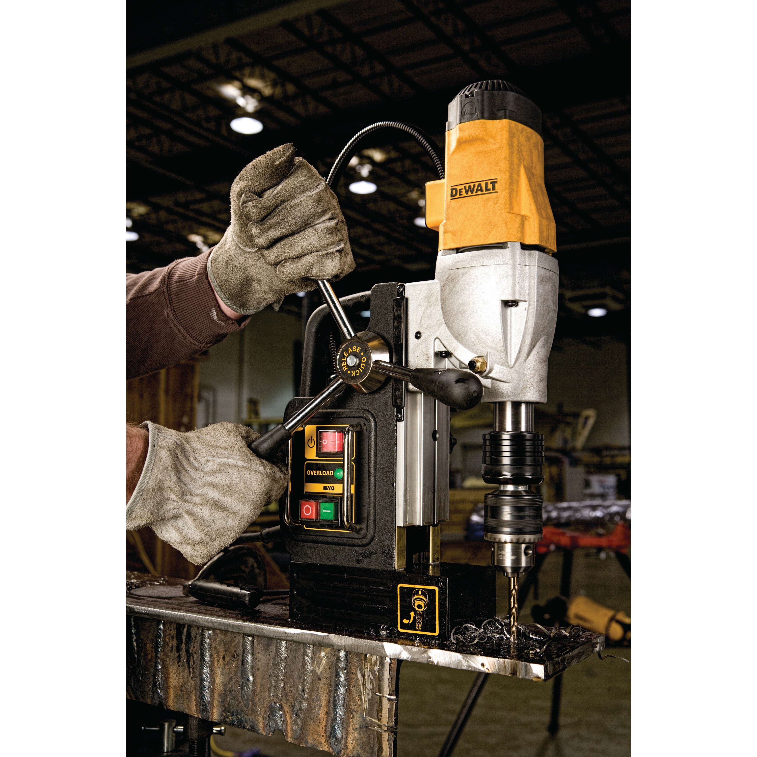 2 2 Speed Magnetic Drill Press Dwe1622k Dewalt