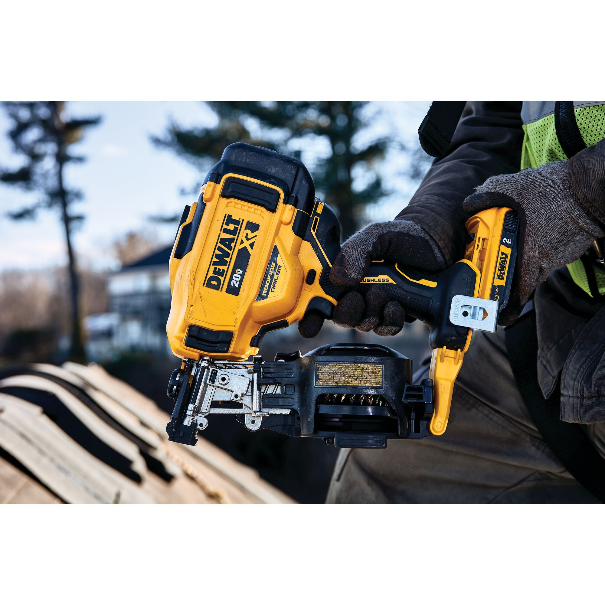 期間限定３０％ＯＦＦ！ DEWALT ルーフィングネイラー DCN45RND1 電動ドリル、ドライバー、レンチ