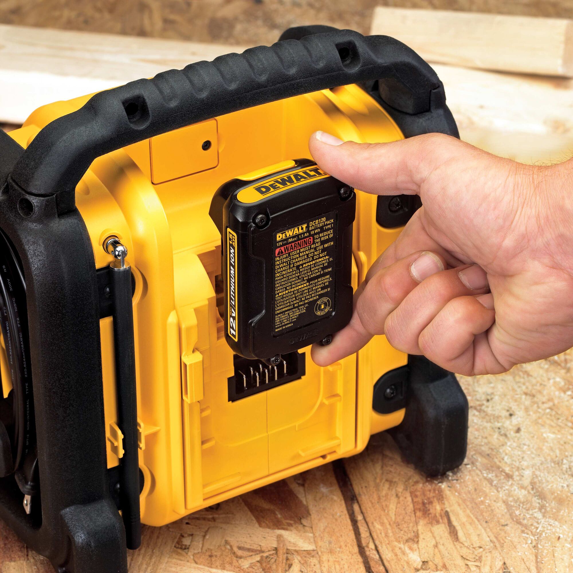 Dewalt shop cordless radio