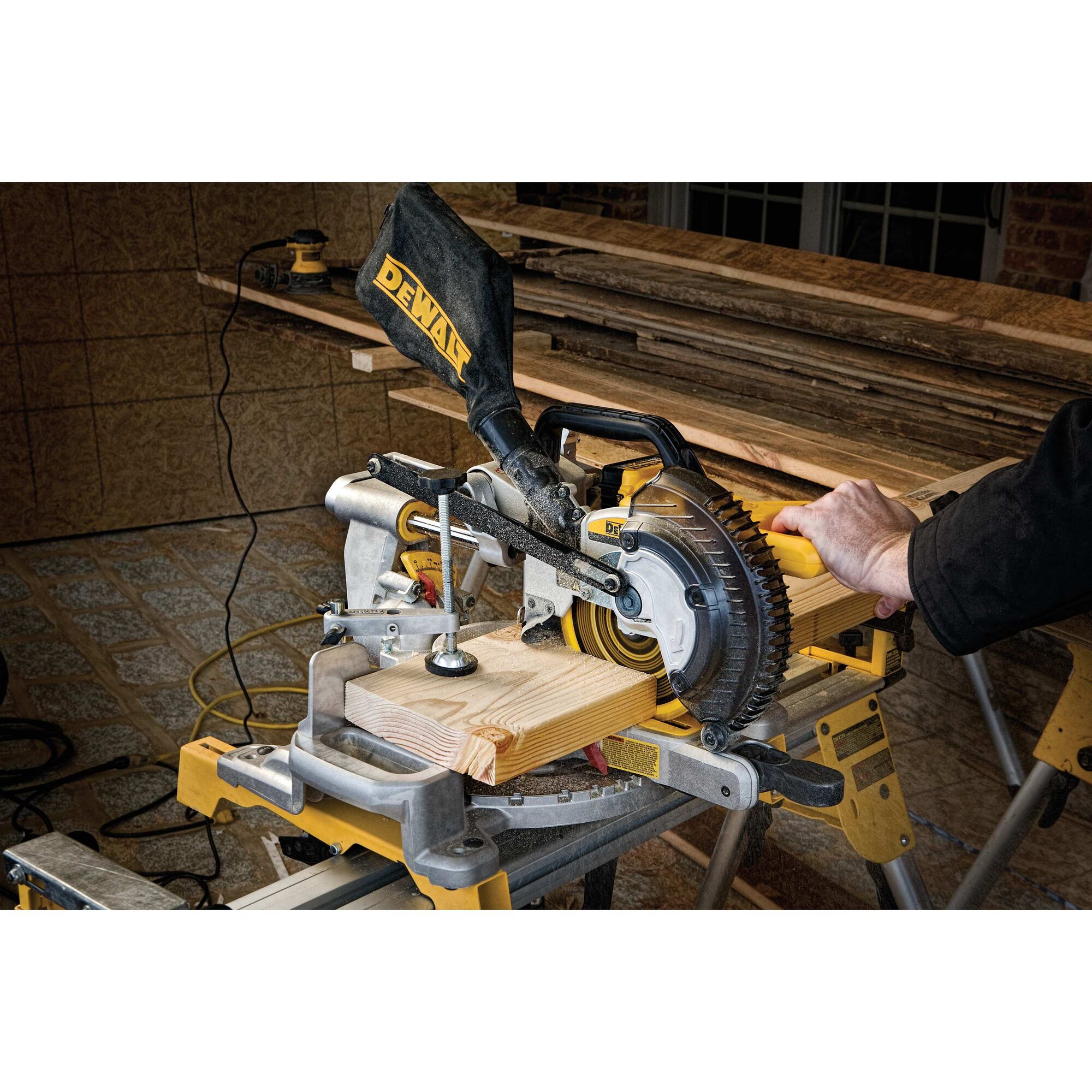 20V MAX 7 1 4