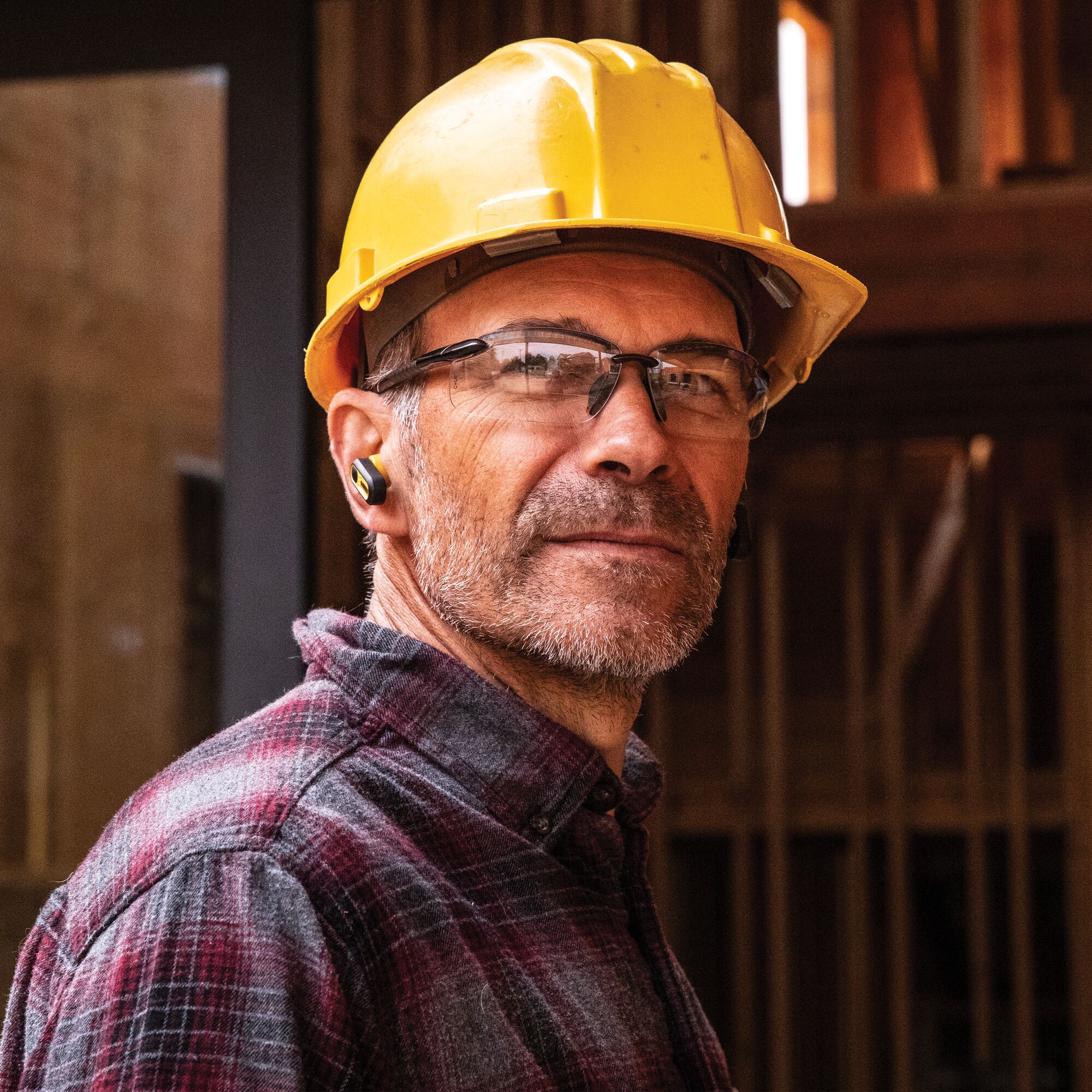 Pro X1 Jobsite True Wireless Earbuds with Charging Case DEWALT